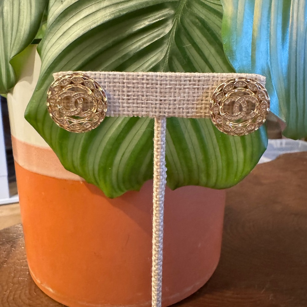 CHANEL Intricate Gold Earrings